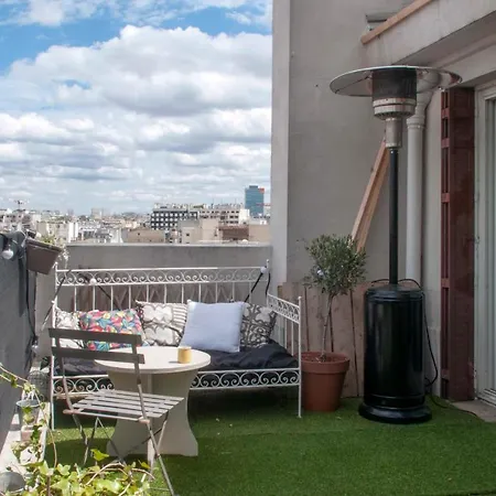 Spacious Apt With View On The Eiffel Tower Apartment