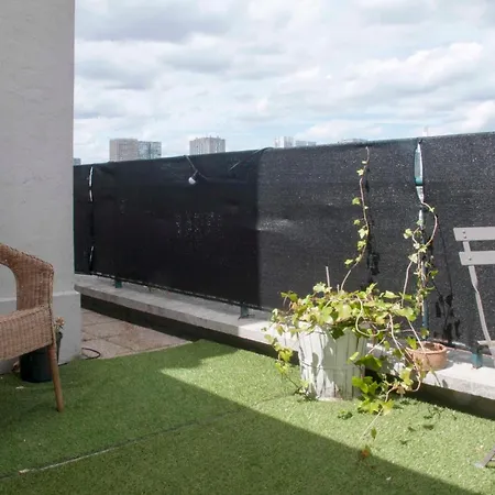Spacious Apt With View On The Eiffel Tower Apartment