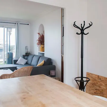 Spacious Apt With View On The Eiffel Tower *